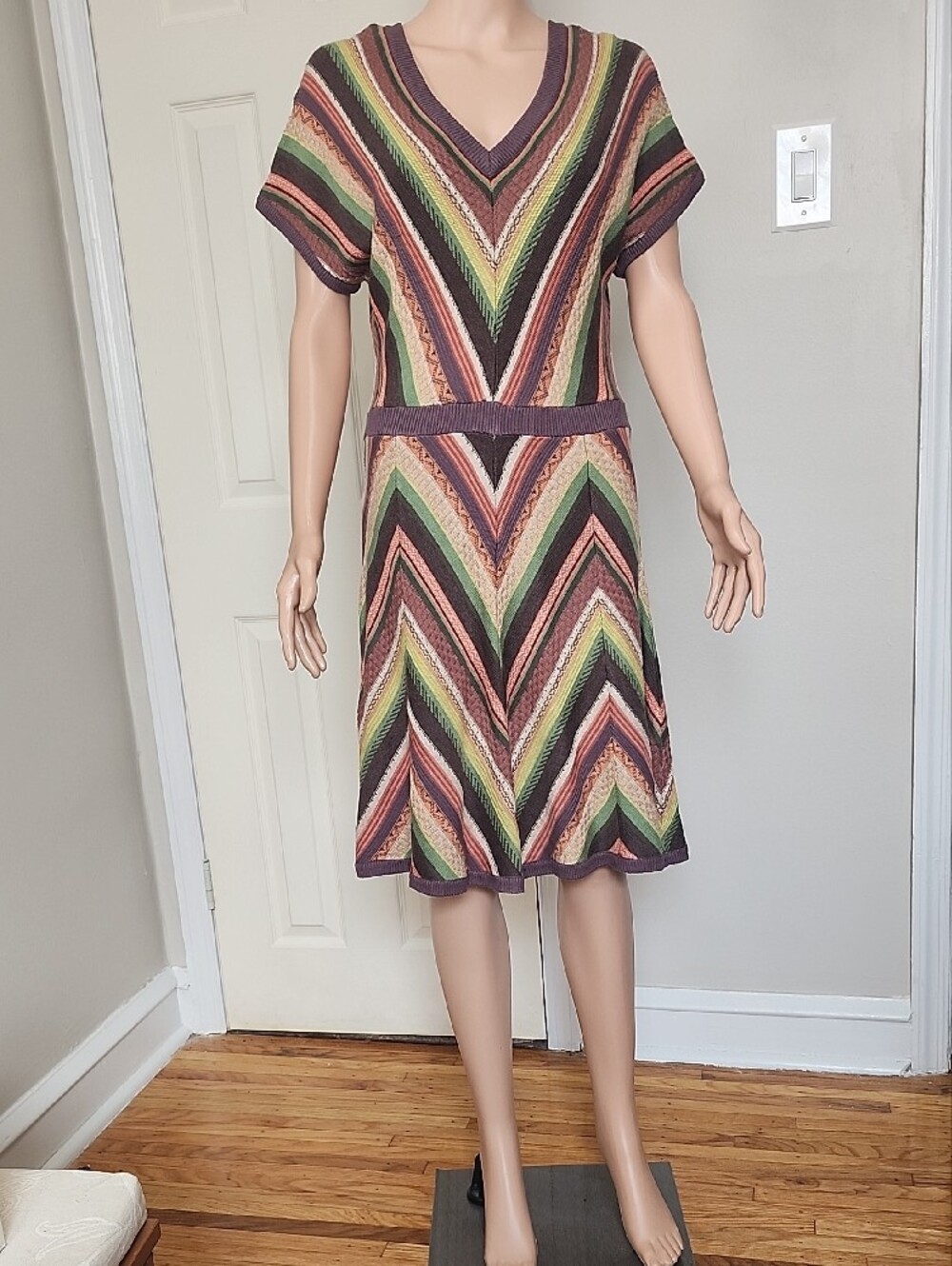 Jessica Simpson Multicolor Striped V-Neck Midi Dress (Green, Brown, Rust)